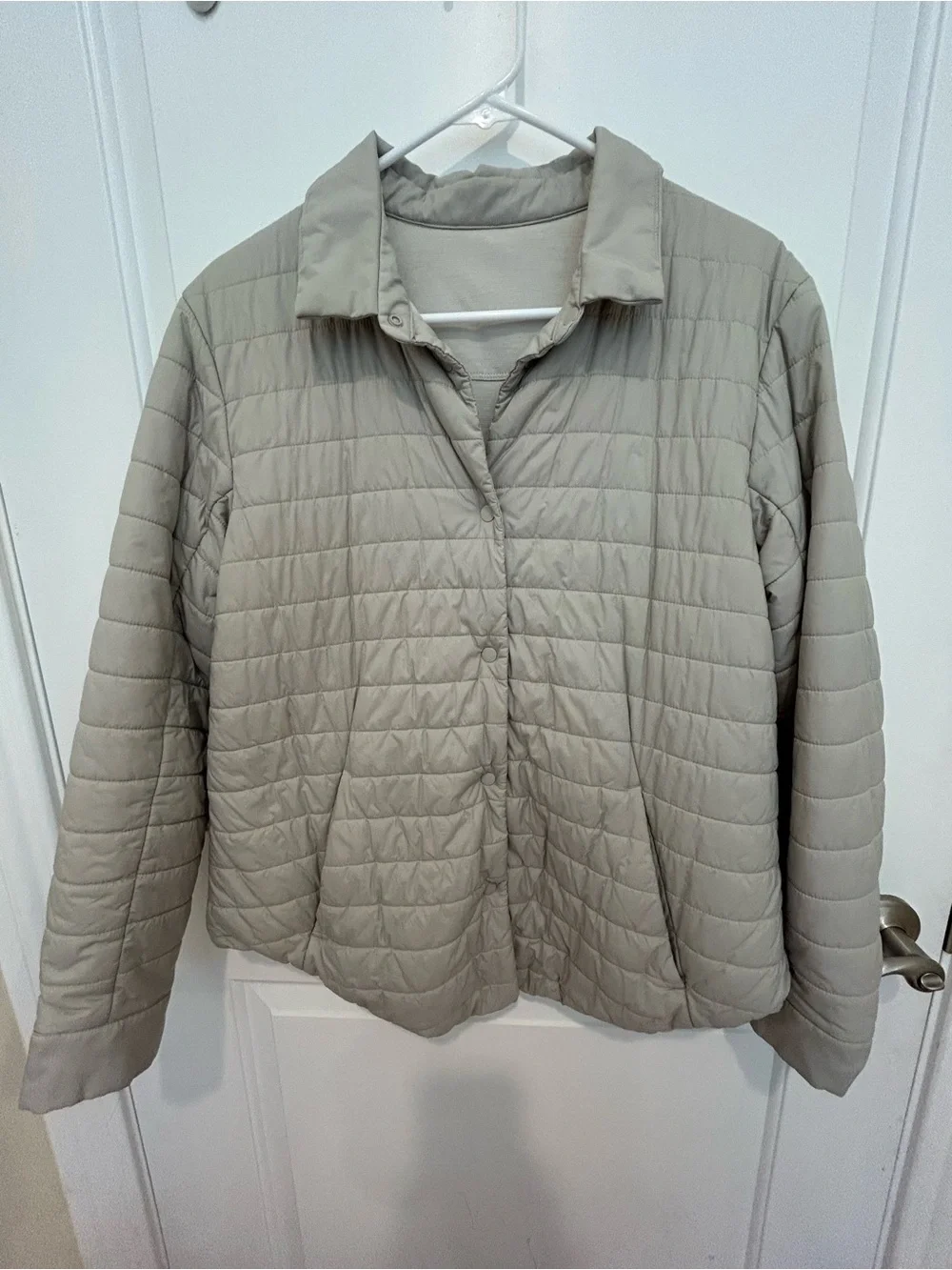 Lululemon Minimalist Casual Gray Reversible Quilted Jacket Size 8 Medium